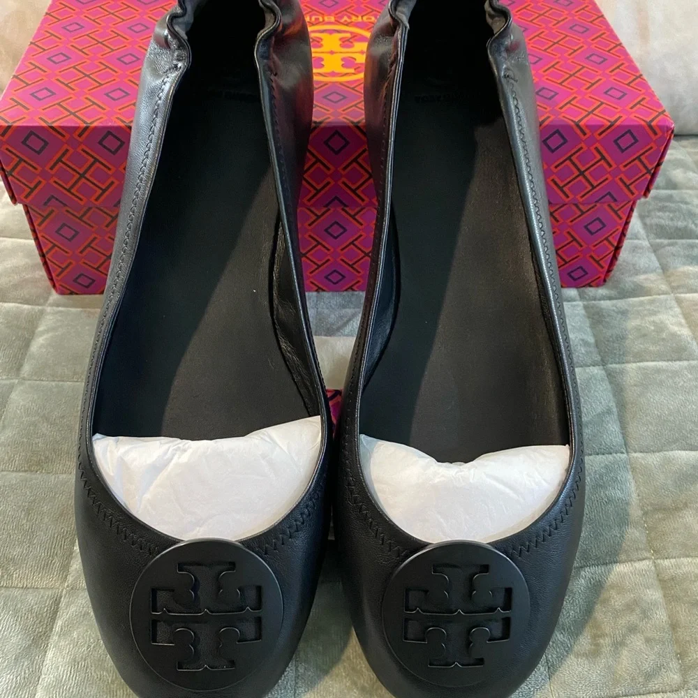 Tory Burch Black Minnie Travel  Ballet Flats 13 - Picture 3 of 5